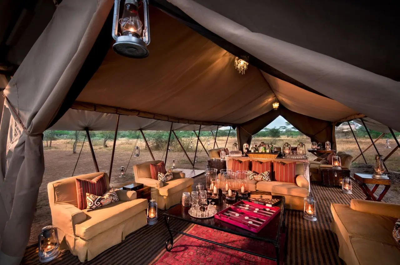 Tanzania-Serengeti-Under-Canvas-SUC-Guest-lounge-area