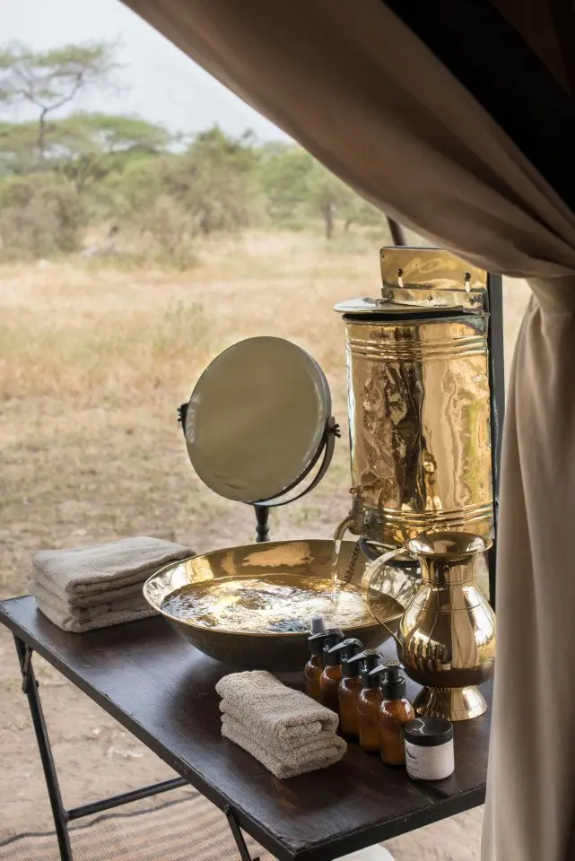 Tanzania-Serengeti-Under-Canvas-SUC-Room-Tent-bathroom-basin-3