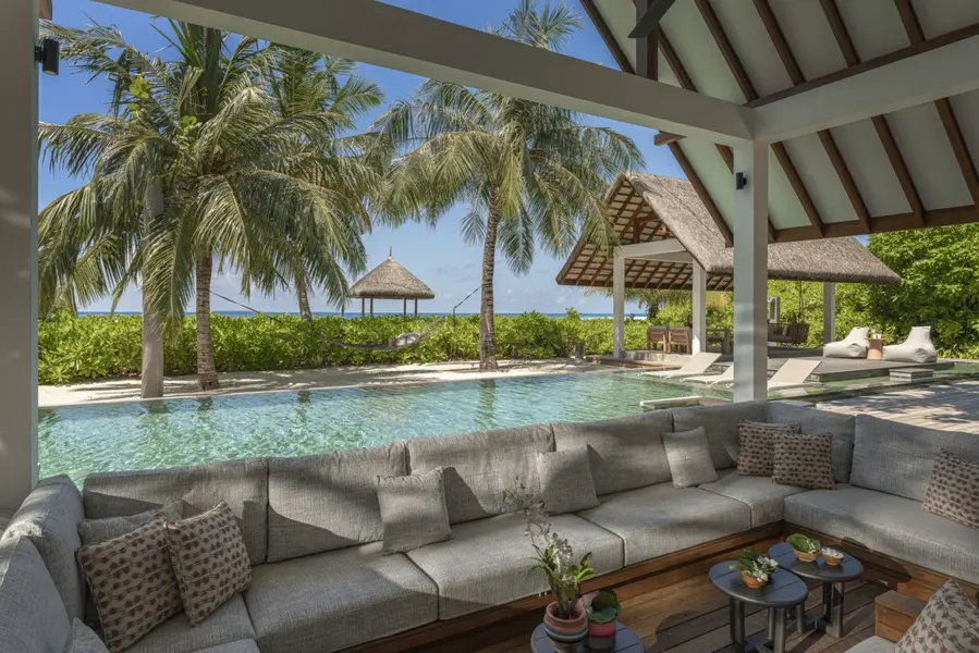 TWO-BEDROOM ROYAL BEACH VILLA (1)