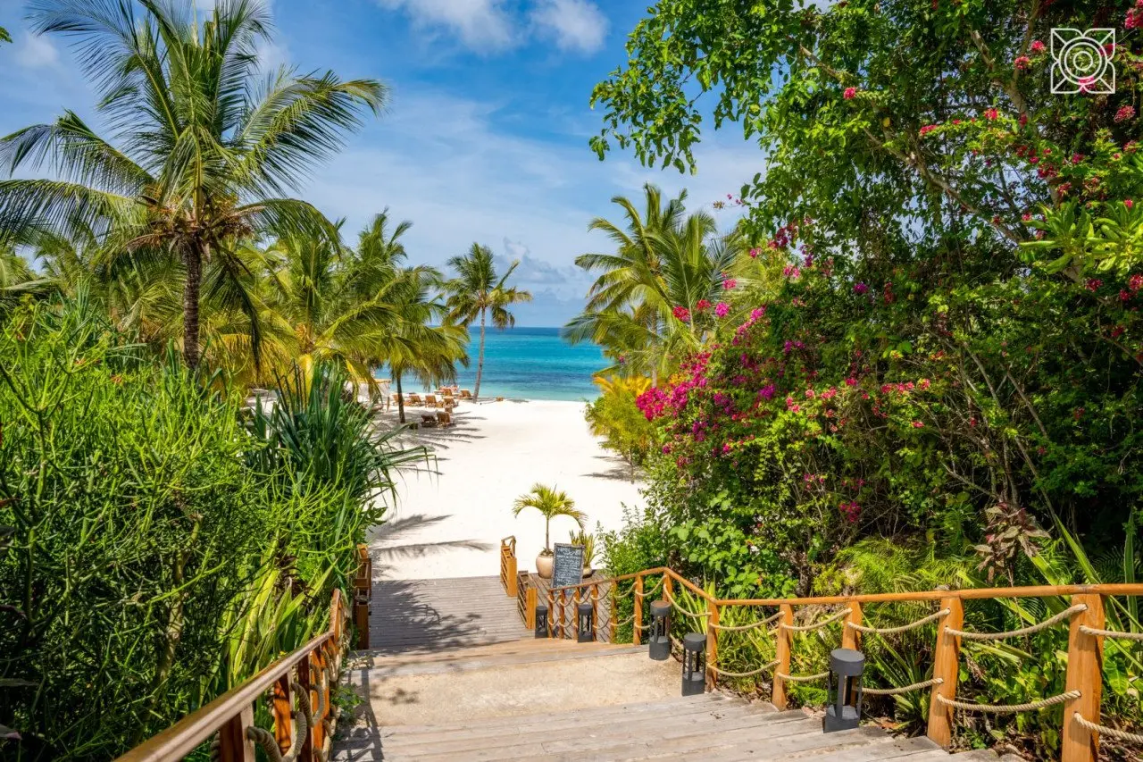 ZURI_beach_stairs