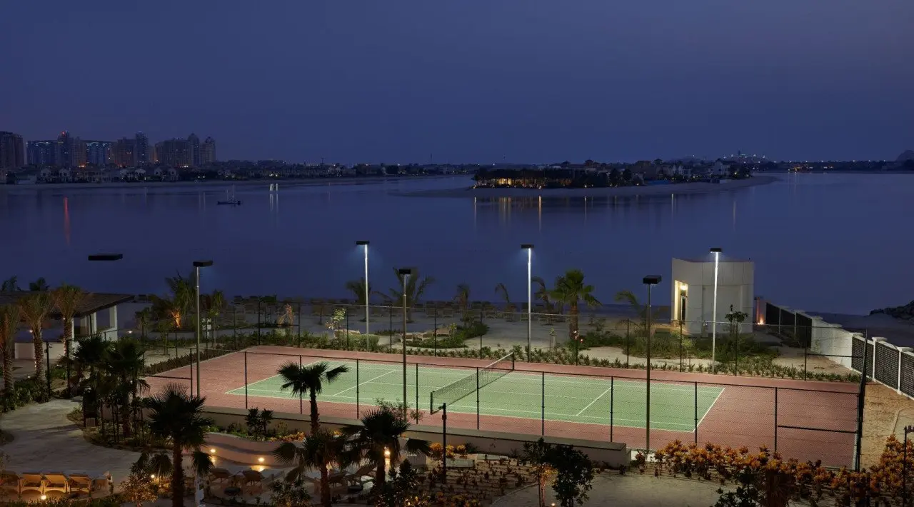 WALDORF ASTORIA DUBAI PALM JUMEIRAH -TENNIS COURT