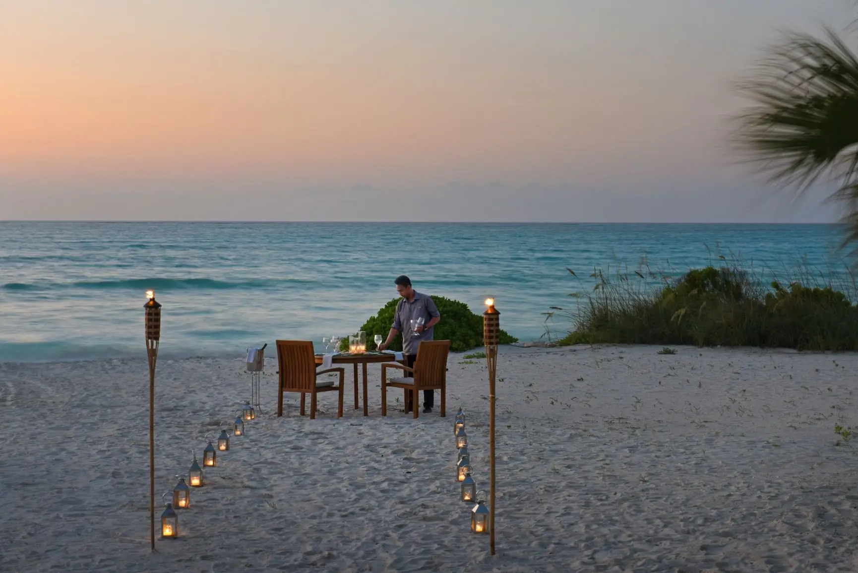 Food_and_Beverage_-_Set_Up_-_Romantic_Beach_Dinner