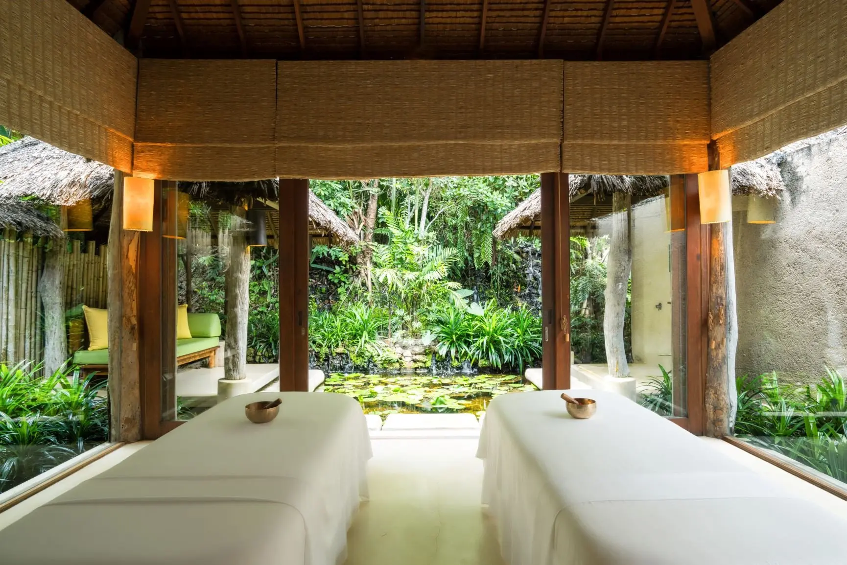 03 Six Senses Yao Noi Spa - Massage Treatment Room