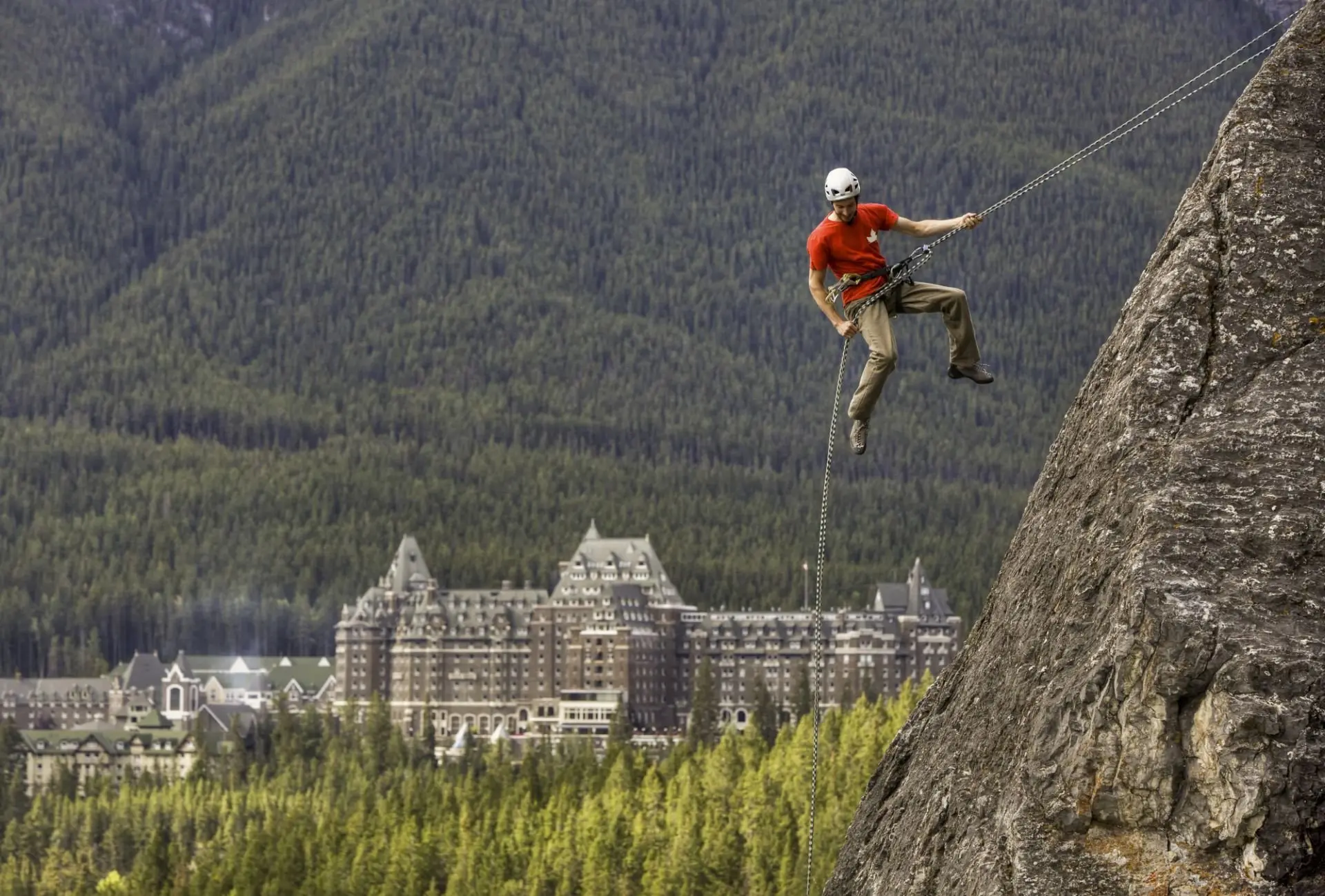 small©Banff & Lake Louise Tourism_Paul Zizka