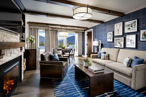 small_OneBedroomValleyViewSuite_livingroom_BrandonBarre_print