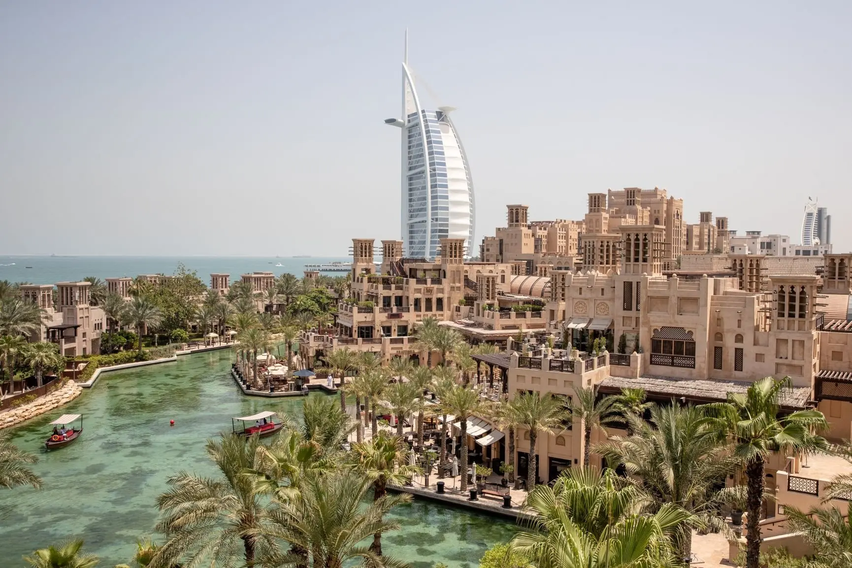 Jumeirah Al Qasr - Resort view