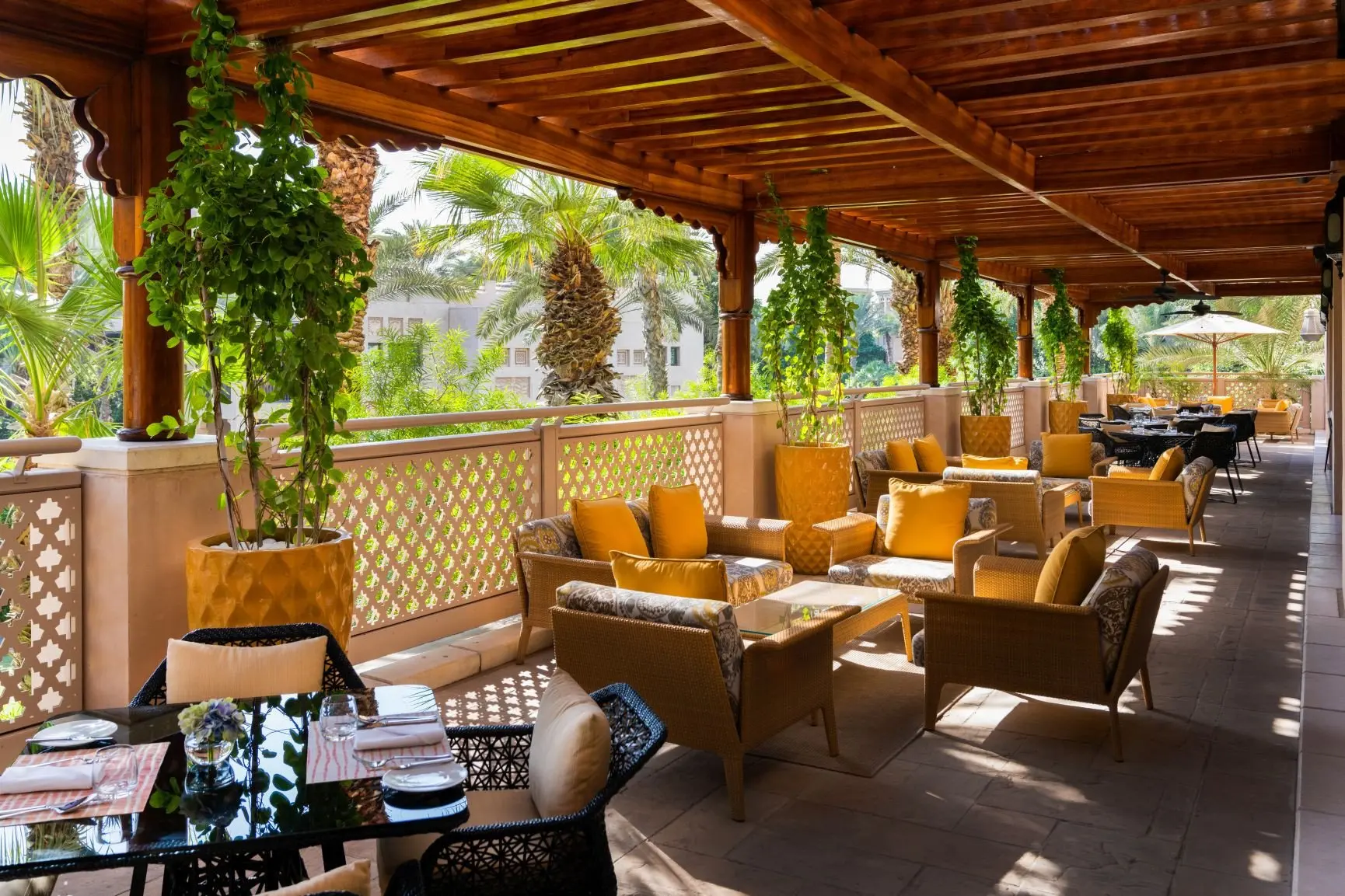 Jumeirah Al Qasr - The Palace Lounge - Exterior - Terrace 2