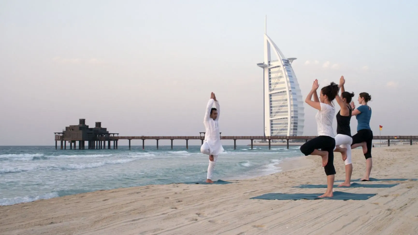 Madinat Jumeirah - Talise Spa - yoga on the beach