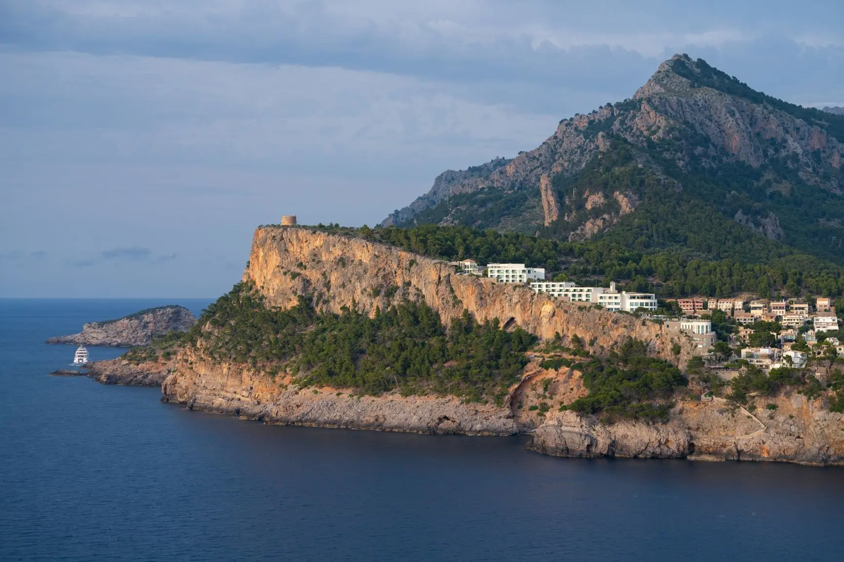 Jumeirah-Port-Soller-General-View