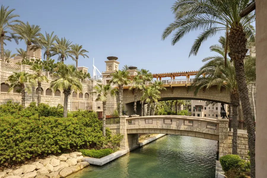 Palm House Lagoon Room - Lagoon View