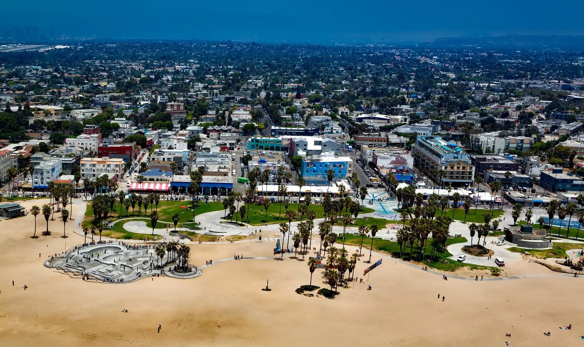 venice-beach-1596196_1920