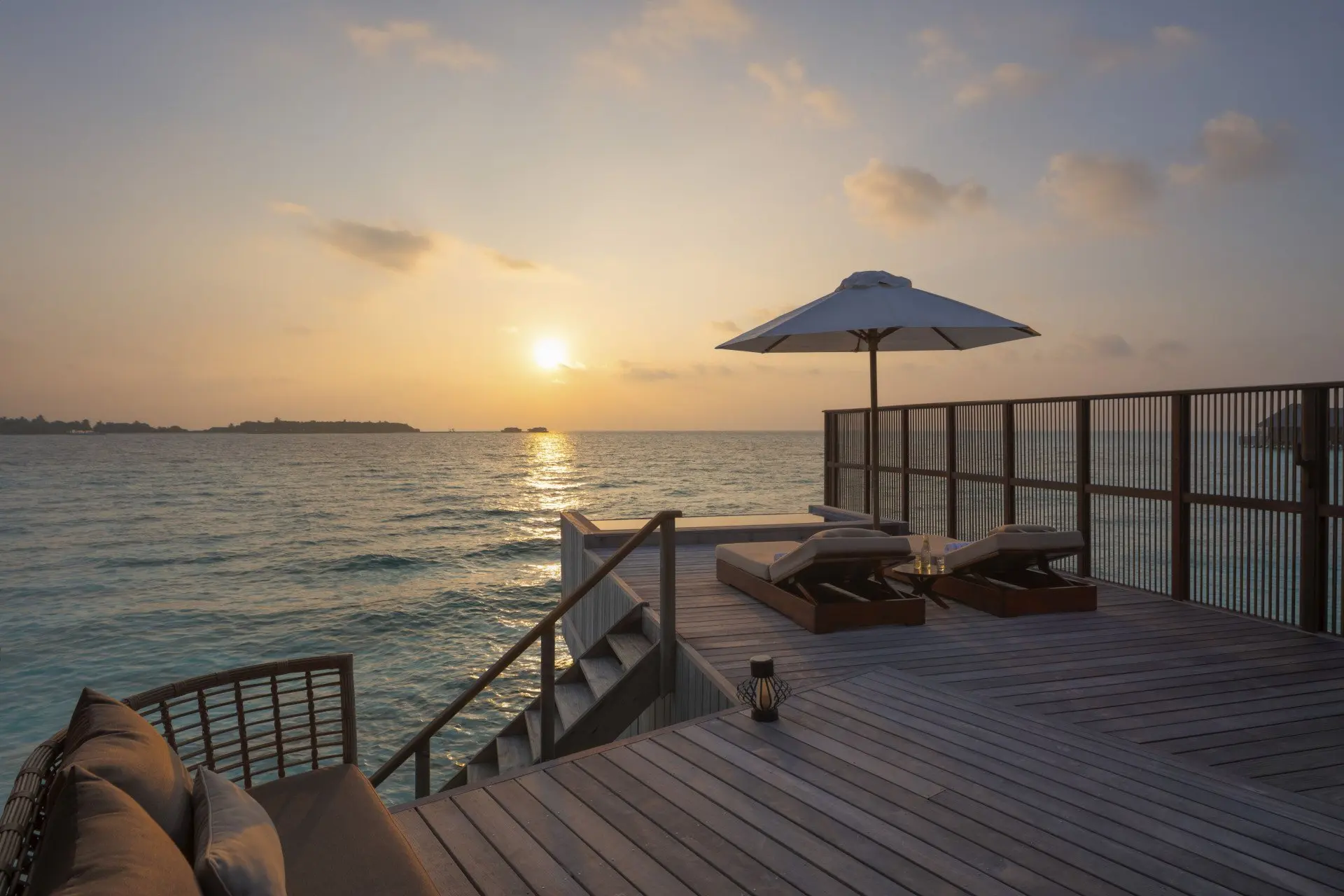 ConradMaldives_2BRGrandWaterVillaWithPool_Deck_JA_2_HighRes