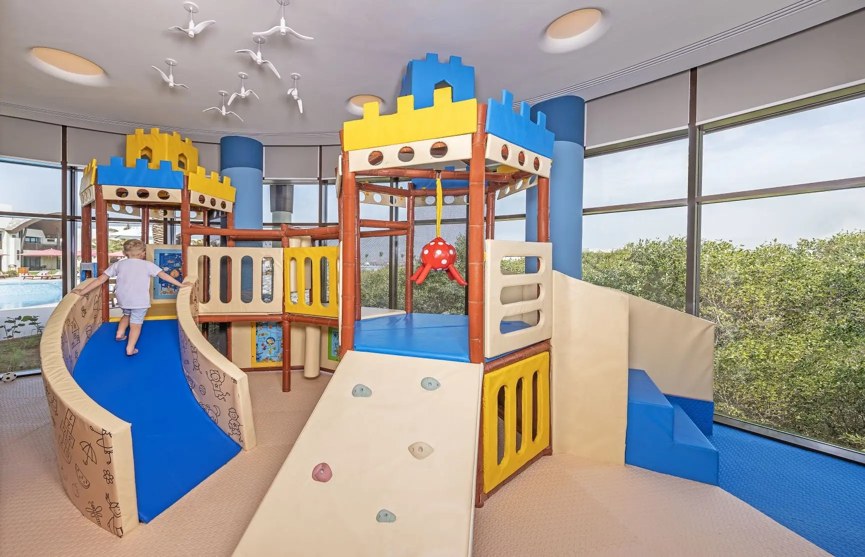 Anantara_Mina_Al_Arab_Ras_Al_Khaimah_Resort_Recreation_Facility_Kids_Club