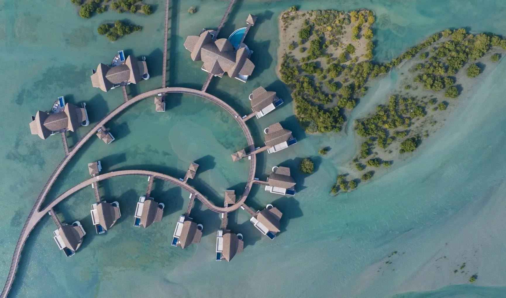 Anantara_Mina_Al_Arab_Ras_Al_Khaimah_Resort_Guest_Room_Over_Water_Pool_Villa_Aerial