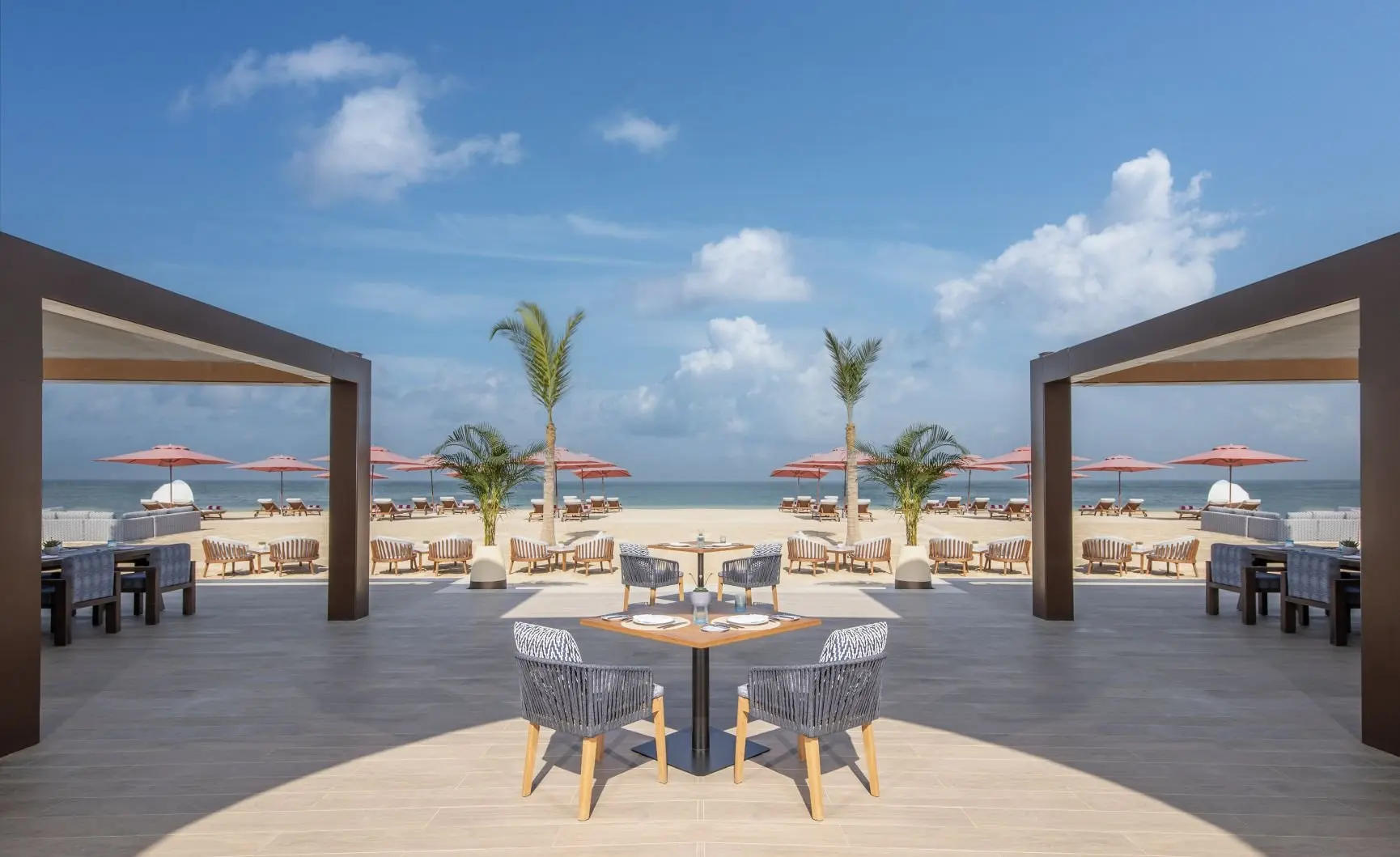Anantara_Mina_Al_Arab_Ras_Al_Khaimah_Resort_Restaurant_Beach_Hous_Outdoor
