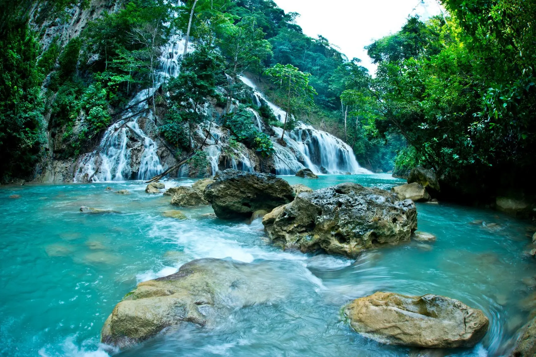 LAPOPU WATERFALL