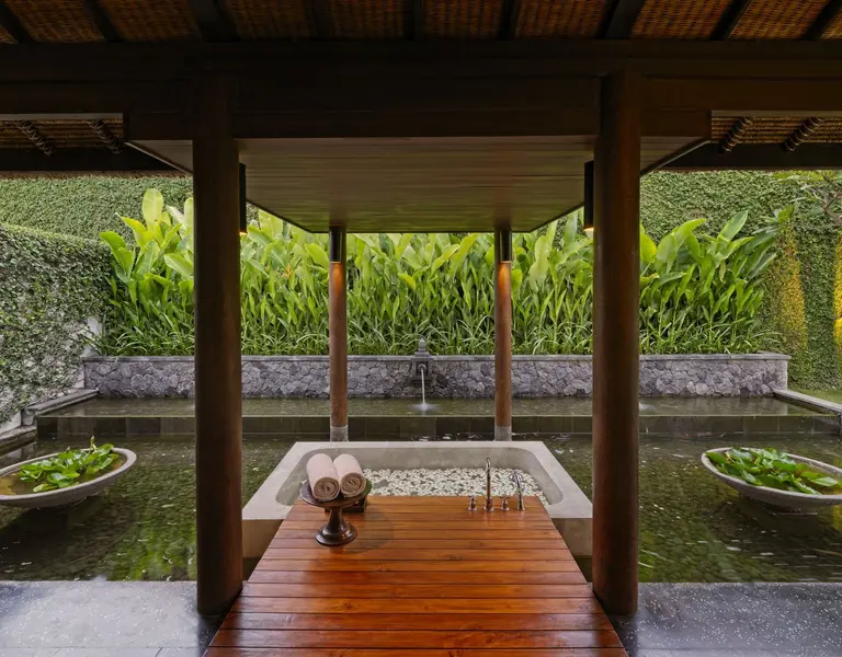 One Bedroom Pool Villa - Outdoor Bathtub