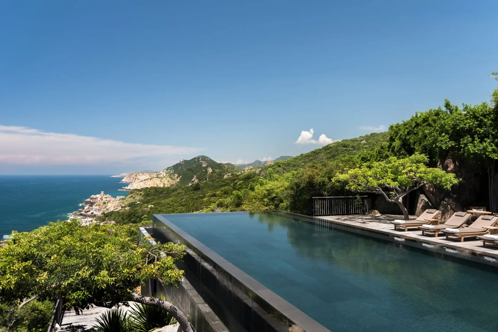 Amanoi, Vietnam - Resort, Cliff Pool_15052