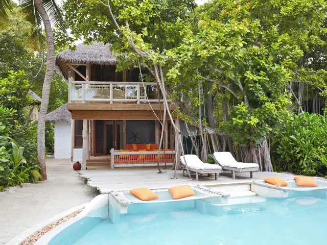 4842_Soneva Fushi Resort - 1BR Crusoe Suite with Pool