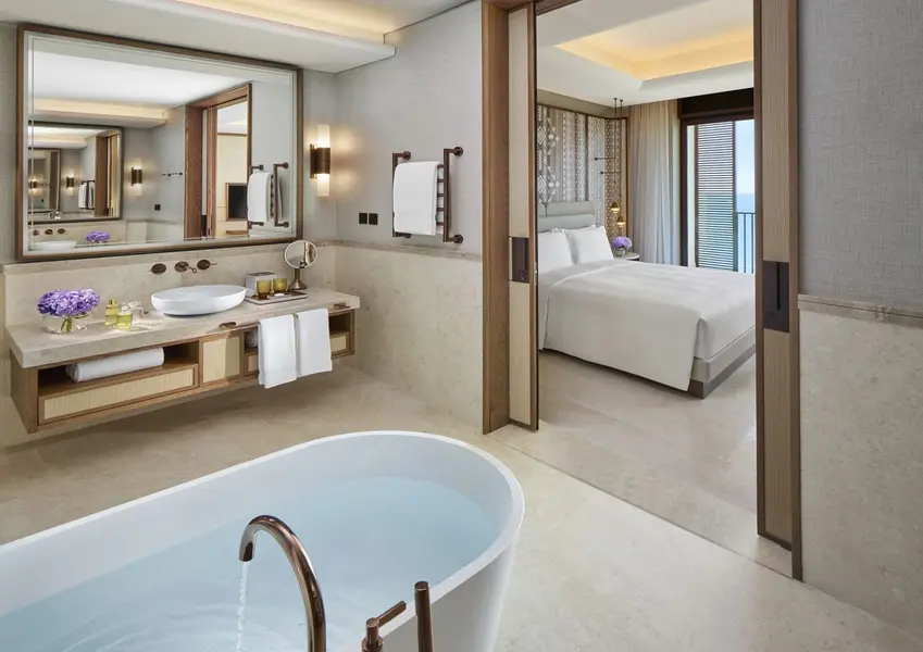 muscat-sea-view-suite-bathroom