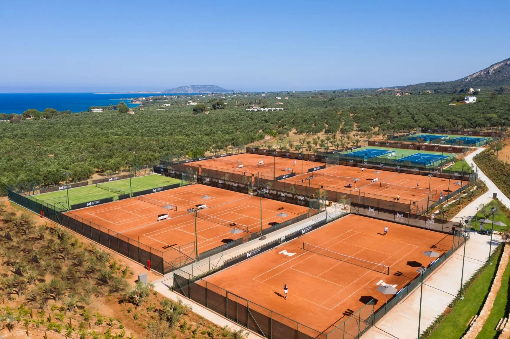 Mouratoglou Tennis Center (1)