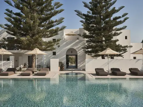 Parīlio_Pool (2)