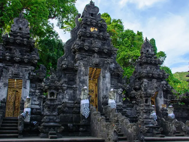 Goa Lawah