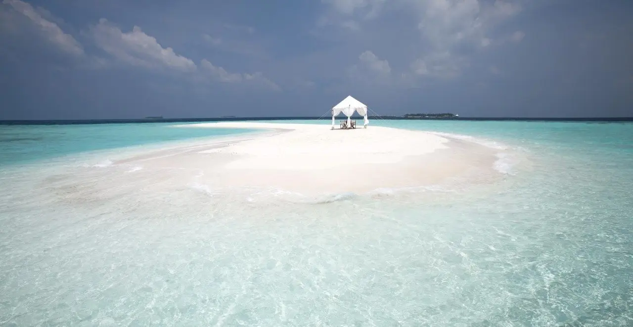 Baros-Maldives_Sandbank_HR3-Copy-e1558450542964