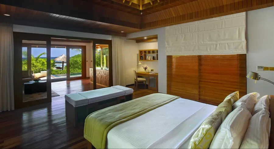 Baros-Maldives_Interior_Baros-Suites-Copy-e1548261382627