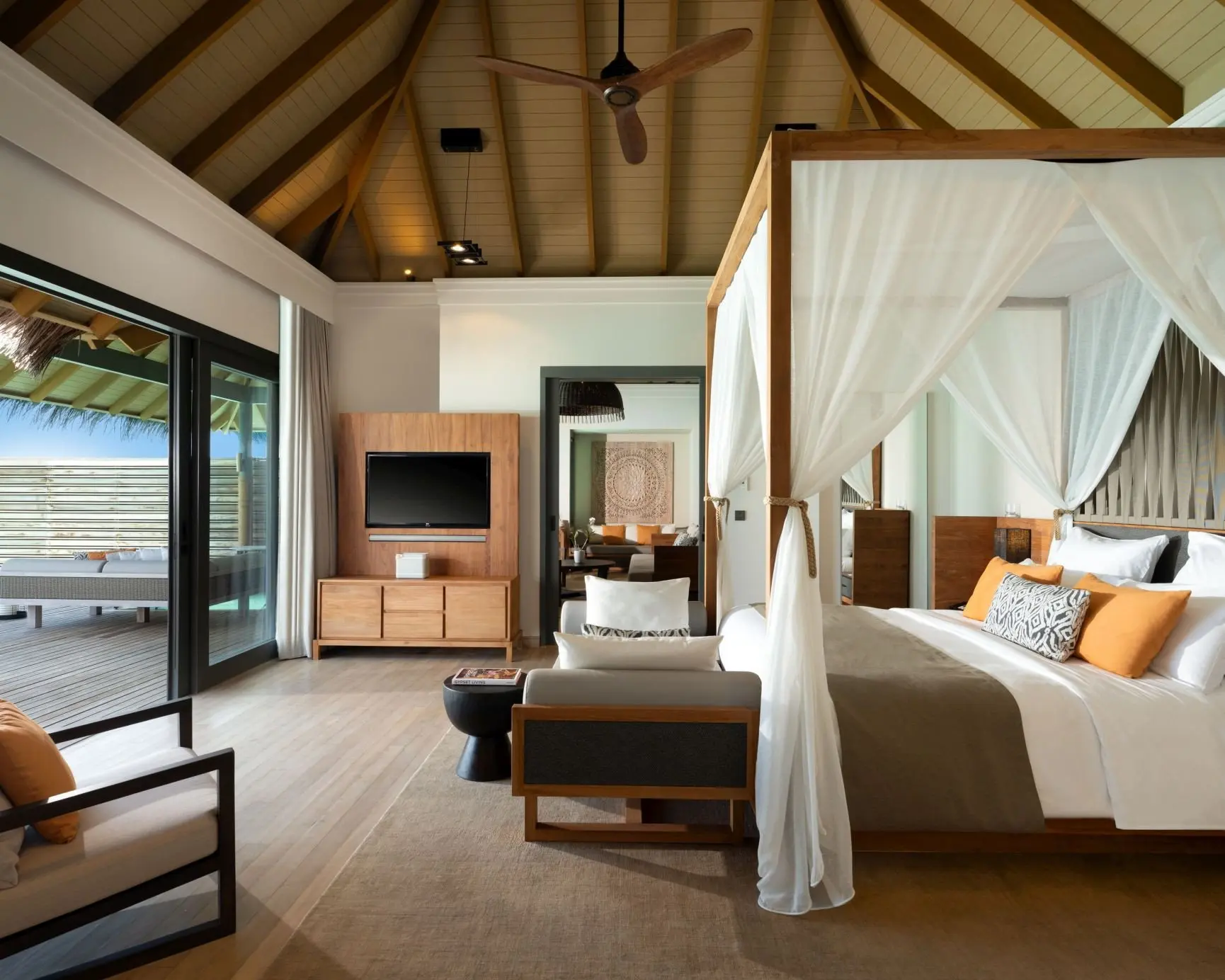 One Bedroom Over Water Pool Residence_Bedroom