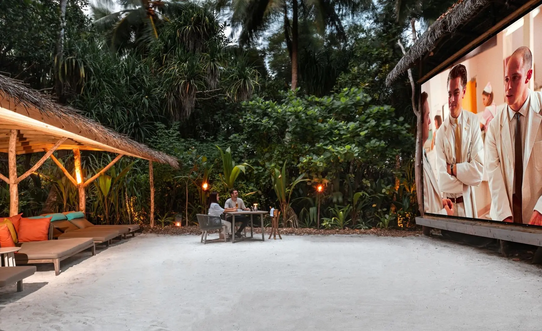 Private-Jungle-Cinema