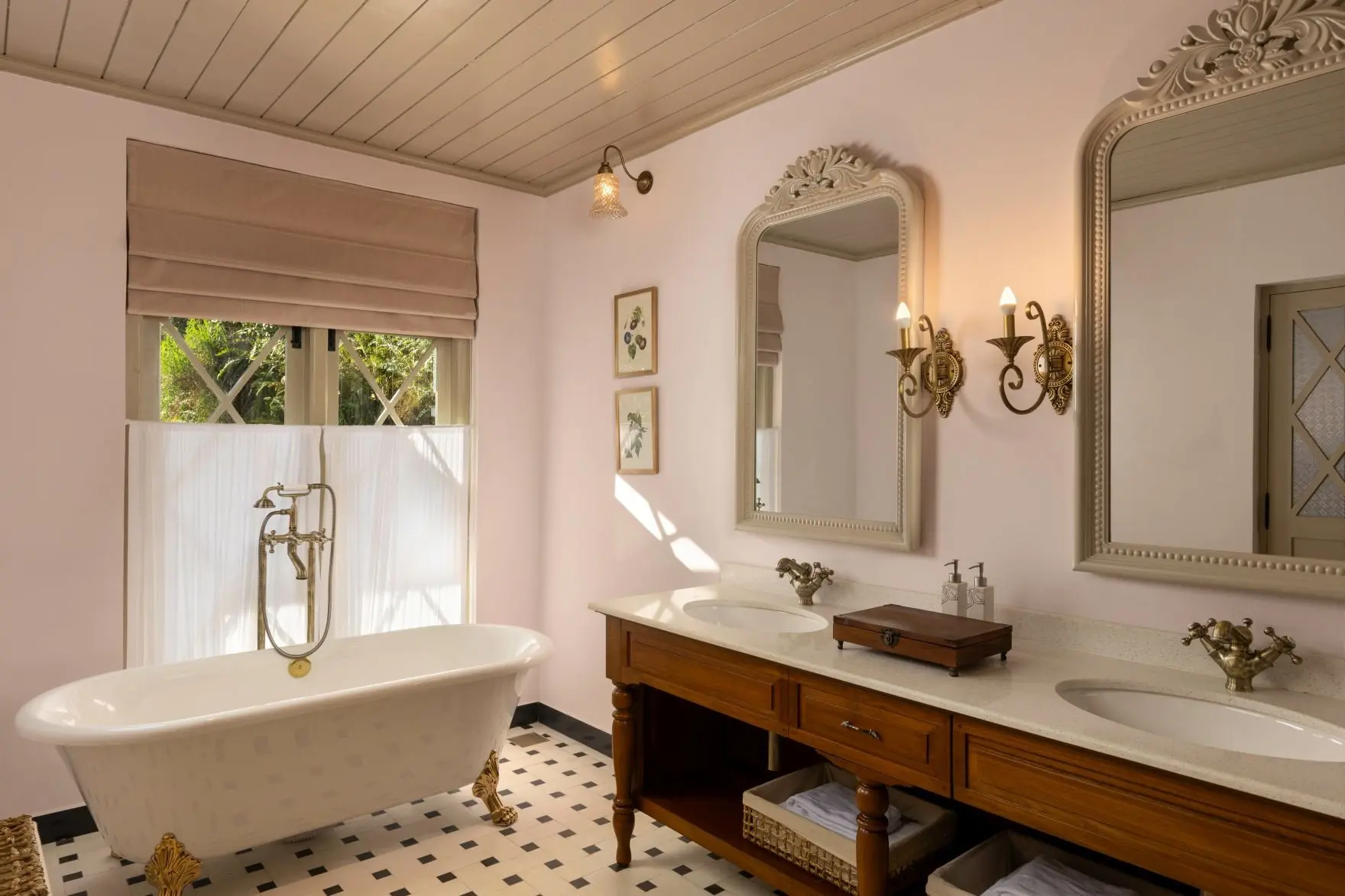 The Pekoe Suite (5)