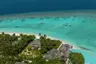 dusit-thani-maldives-exterior-pool-and-ocean