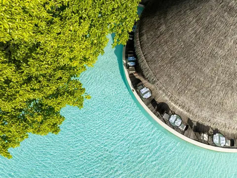 dusit-thani-maldives-dining-sea-grill-top-view