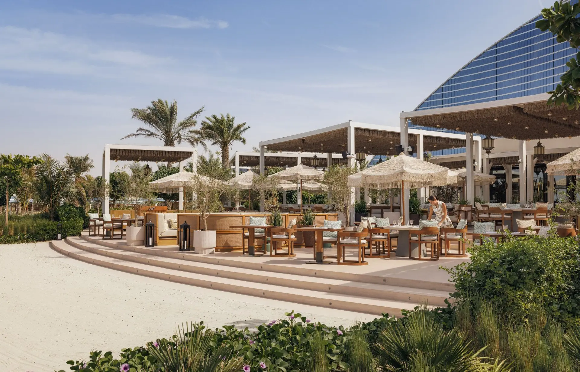Jumeirah Beach Hotel - F&B - Nuska