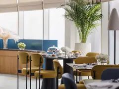 Jumeirah Beach Hotel - F&B - Family Club Lounge - Detail