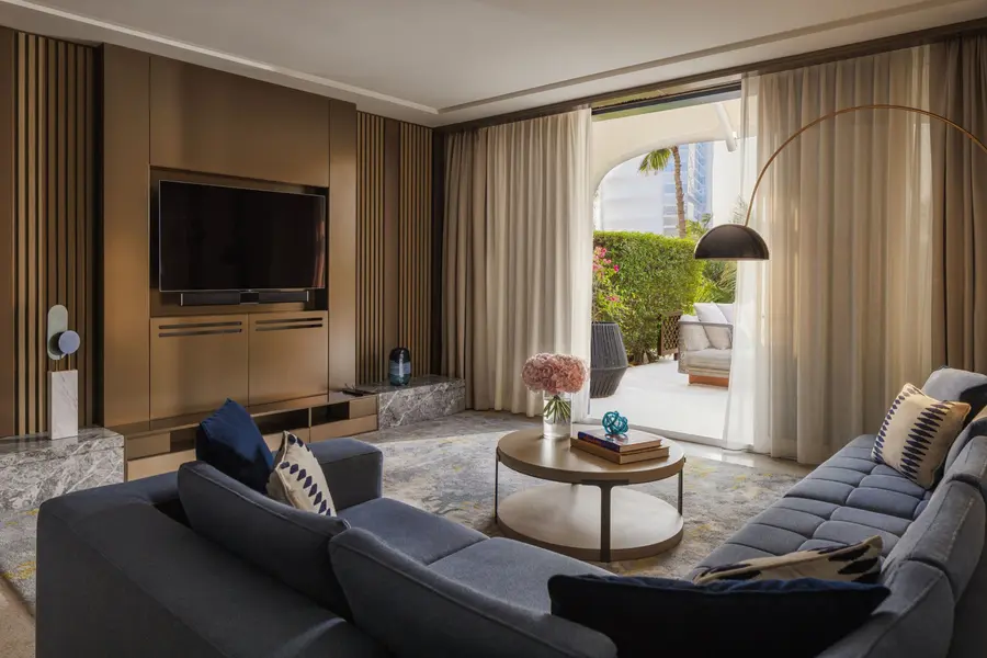 Jumeirah Beach Hotel - Accommodation - Family Garden Suite - Living Room -Terrace View