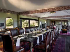 dubaplains_mainarea_dining