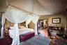 dubaplains_guesttent_interior