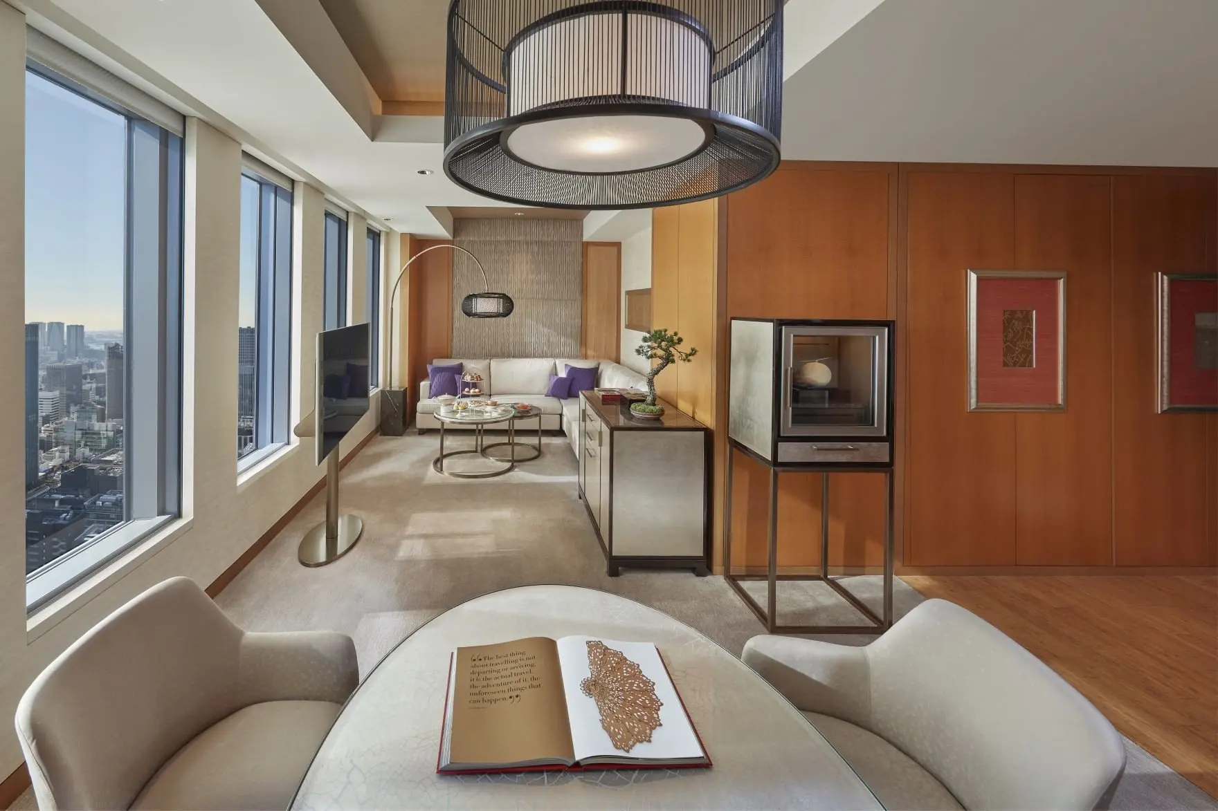 Mandarin Oriental, Tokyo_Mandarin Corner Suite_Living Room