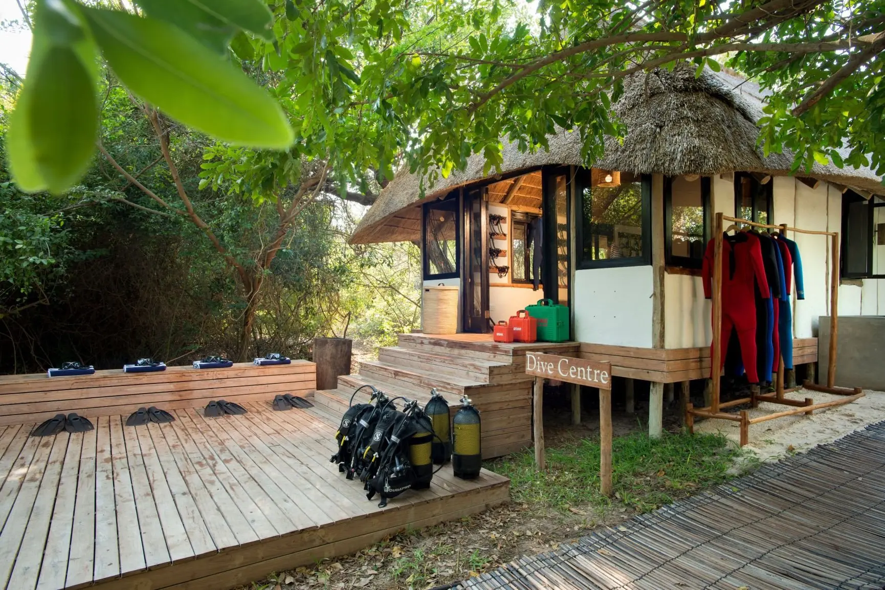 Benguerra-island-guest-area-diving-centre
