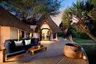 Benguerra-island-Room-Casa-Familia-outside-lounge