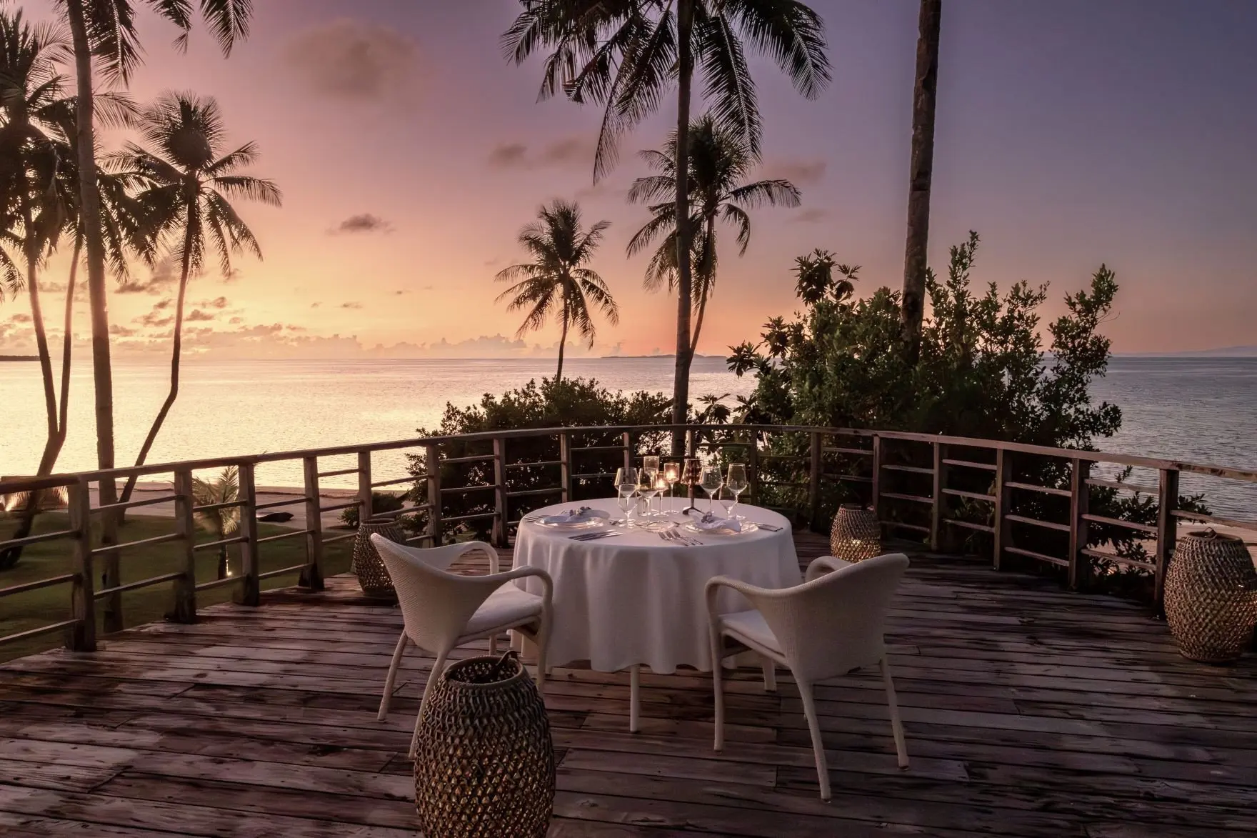 NPH_Culinary experience romantic dinner on the tree house