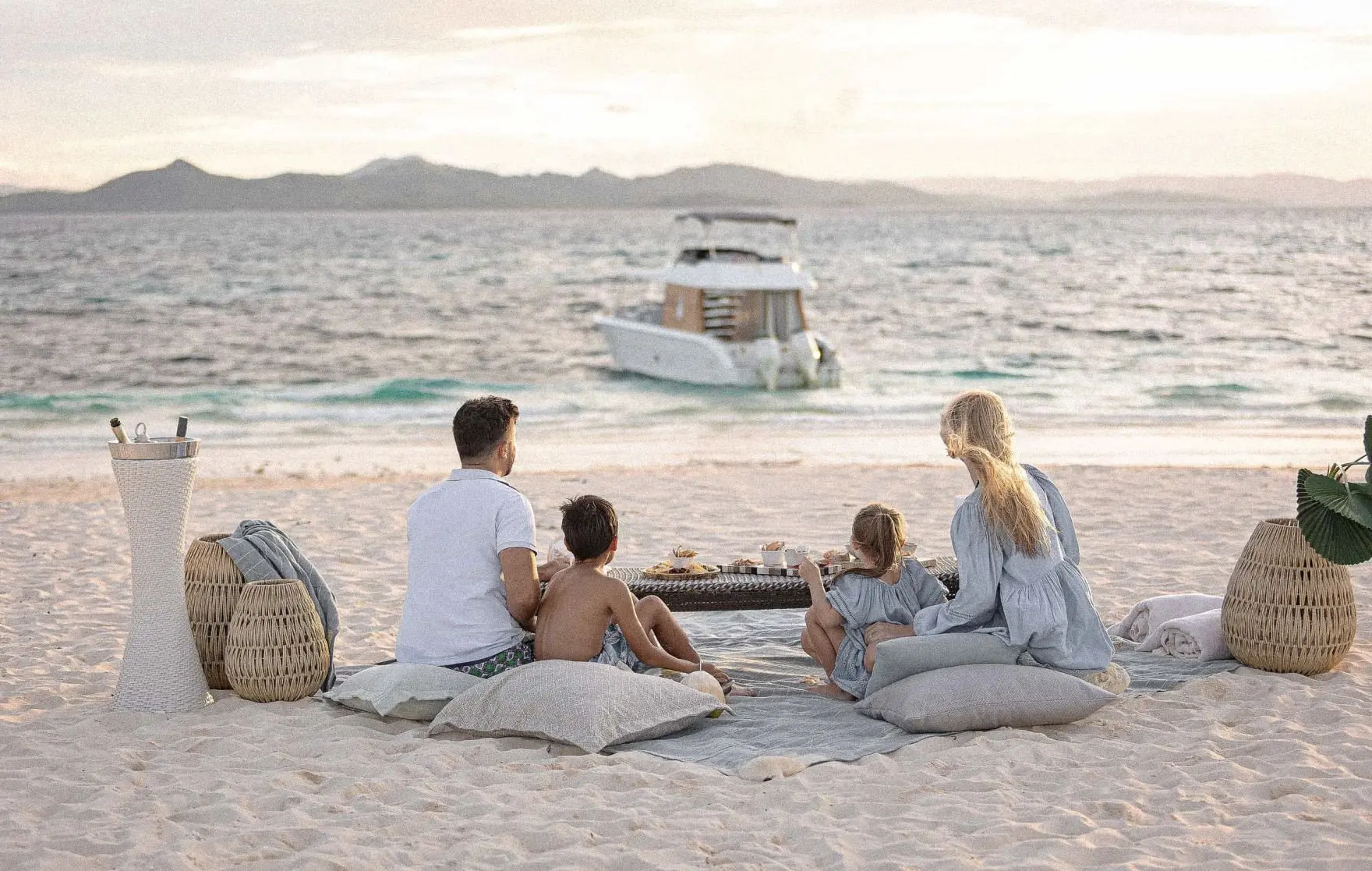 NPH_Island hopping picnic