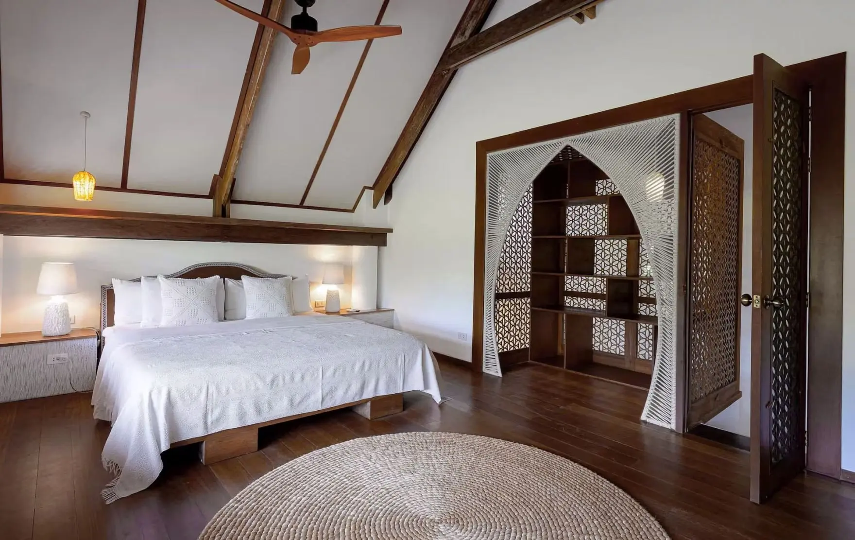 NPH_Ocean View Villa attic bedroom