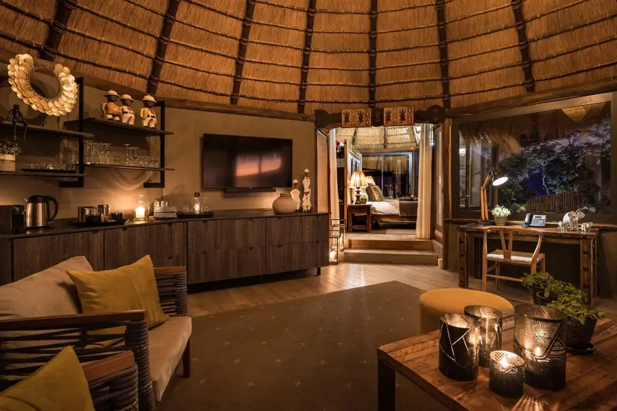 mountain_suite_lounge_1