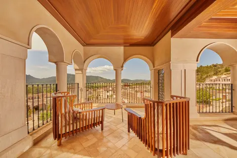 Grand Suite with Valley Views