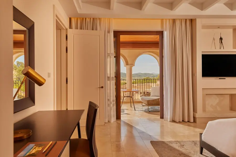 Grand Suite View Bedroom