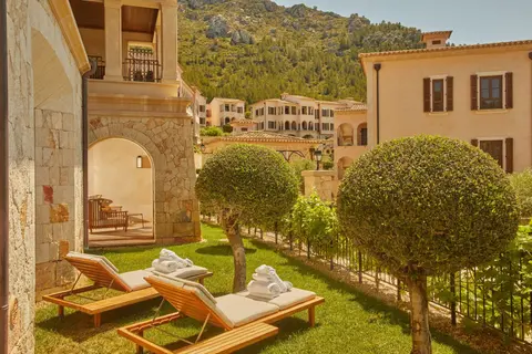 Grand Suite with Garden