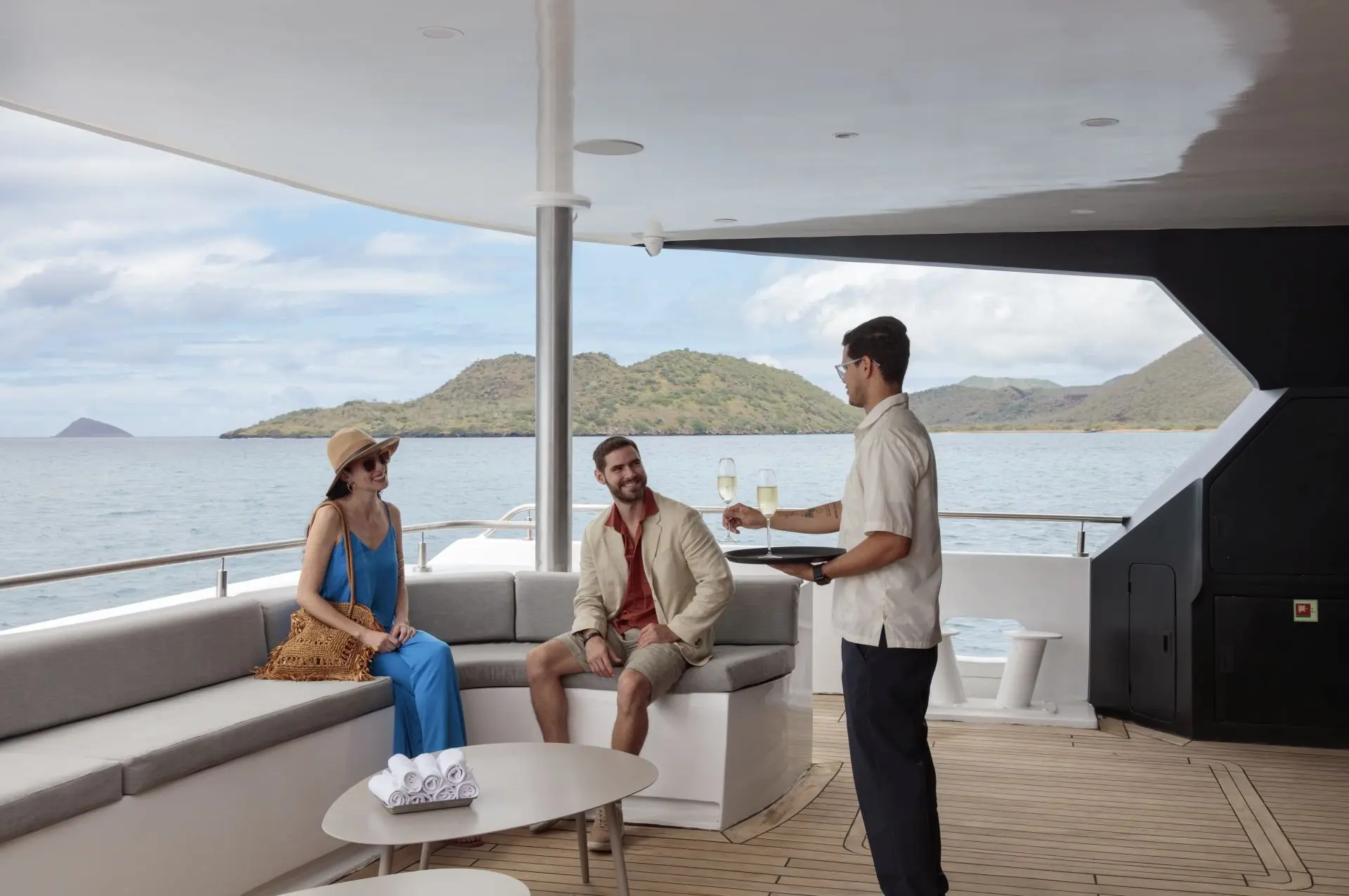 small_Boarding Lounge - Hermes Galapagos Mega Catamaran